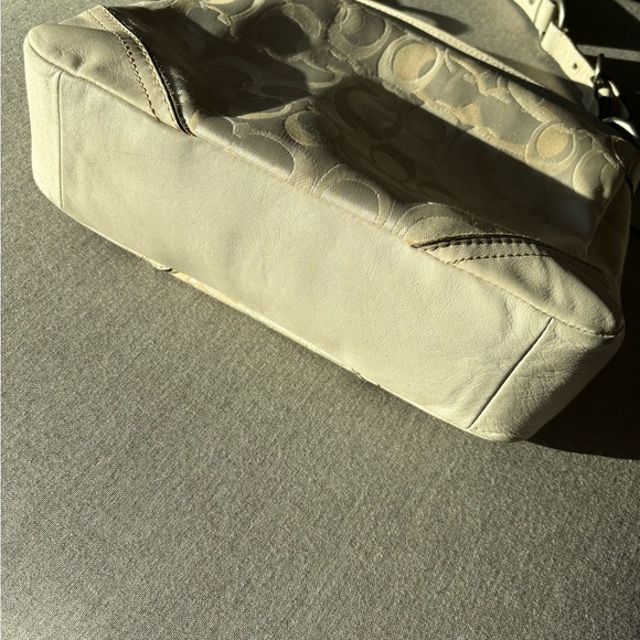 Coach Signature Small Tote Ivory Cream D06K-10142 - Picture 8 of 13